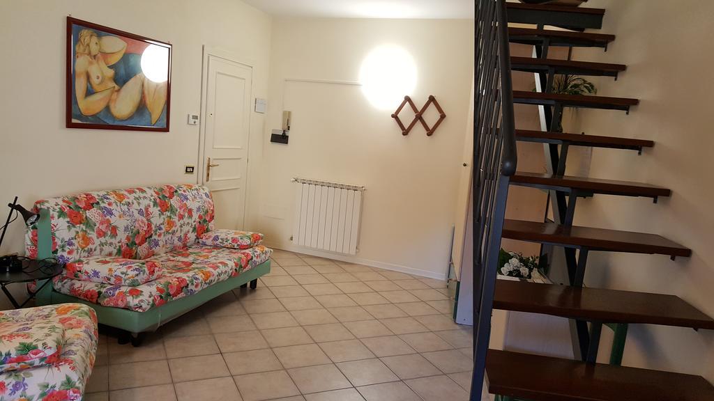 Residence Di Via Perugina 22 Gubbio Kültér fotó